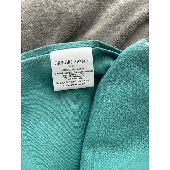 Armani brand towel - Picture 2 of 3